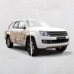 Stânga murdar, dreapta curat – cu Platinum Fantastic Results mașina strălucește ca nouă.